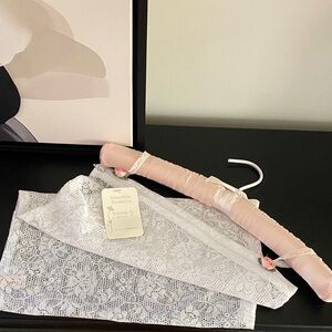 Vintage 90’s Lace Washer Dryer Bag With Pink Satin Hanger